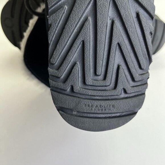 UGG Australia Women's Diara Boot US Size 6 in Black Sherpa Lined - Picture 15 of 16